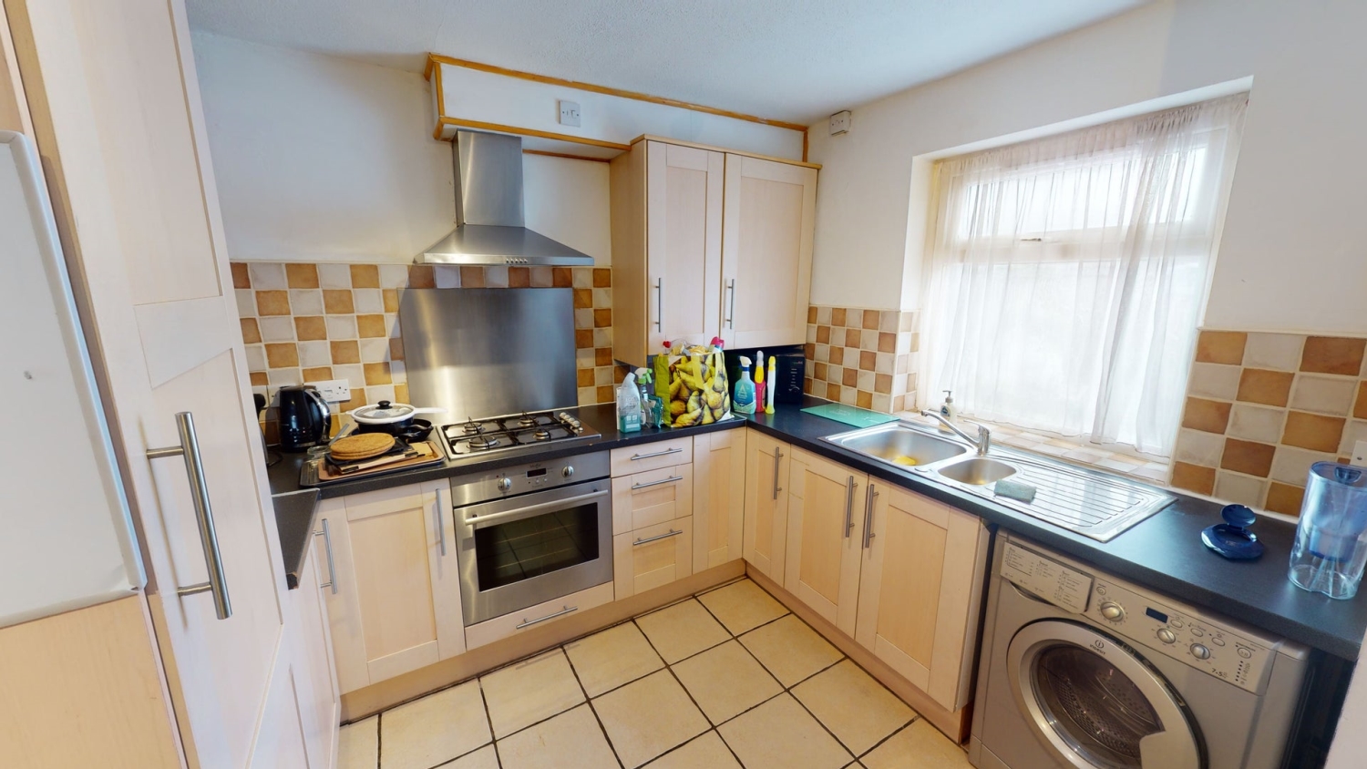 Flat C, 16A Colville Street